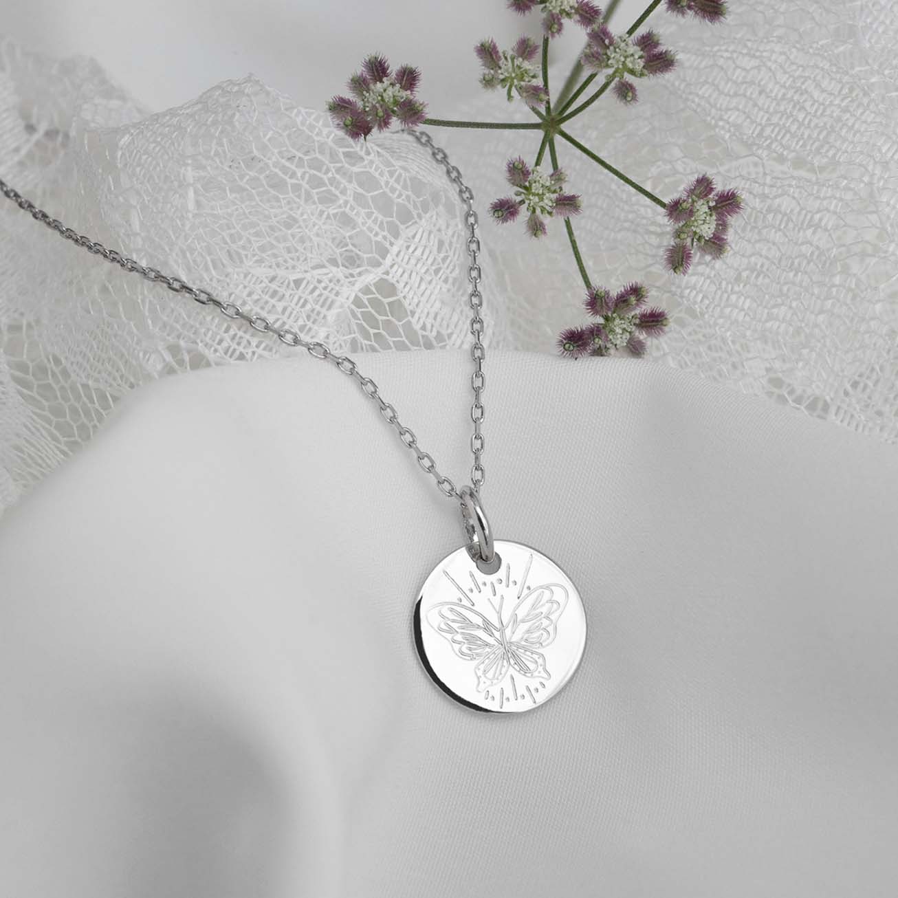 Medalla de bautizo <i>Mariposa</i> - plata 925