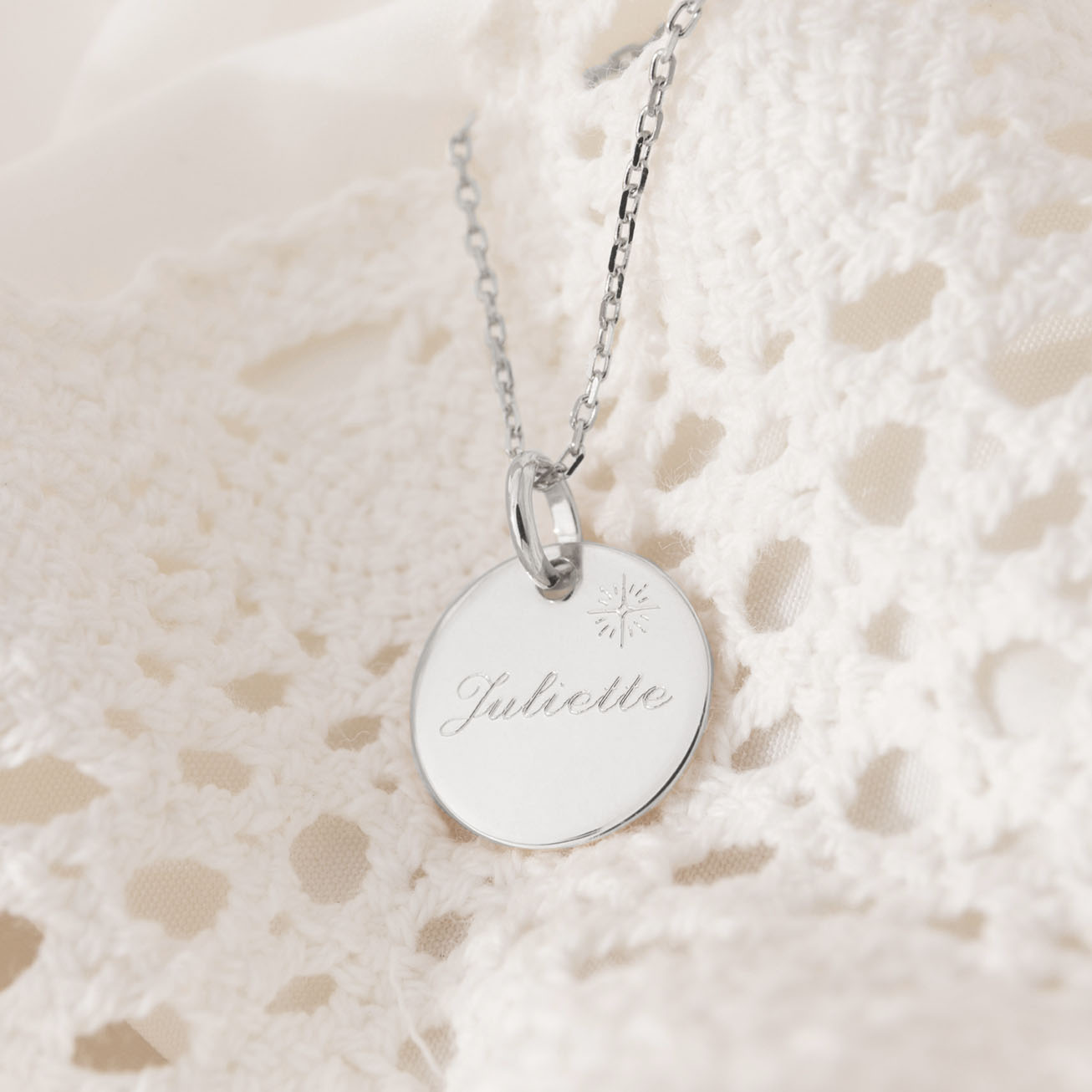 Collar de bautismo personalizado <i>Mi estrella</i